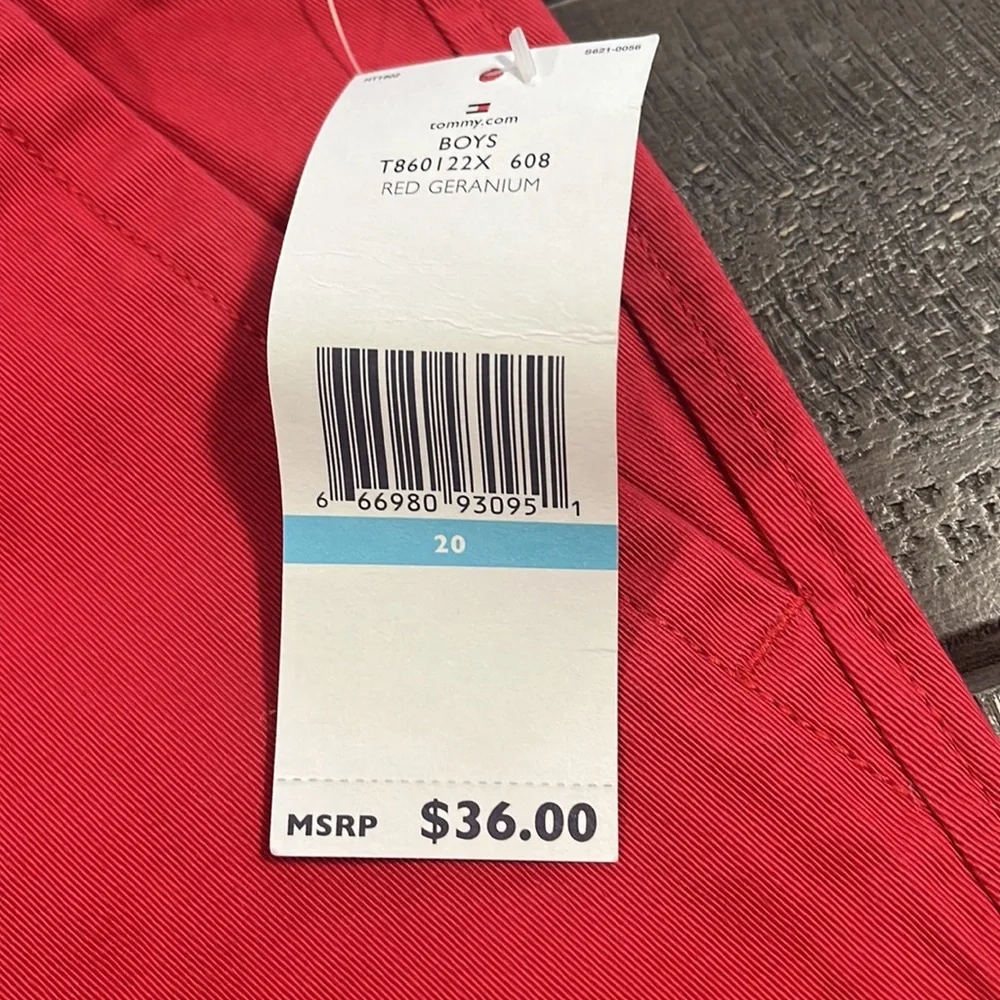 Tommy Hilfiger boys shorts - Picture 4 of 8